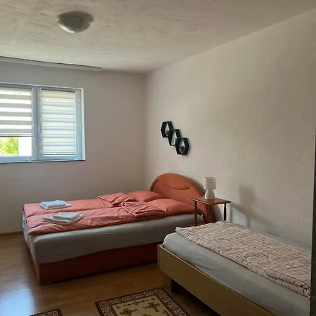 Easy Apartment